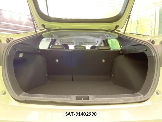 Toyota PRIUS 2019-03 8379398-9