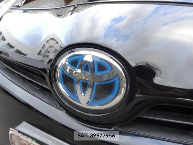 Toyota PRIUS 2010-04 8379467-11