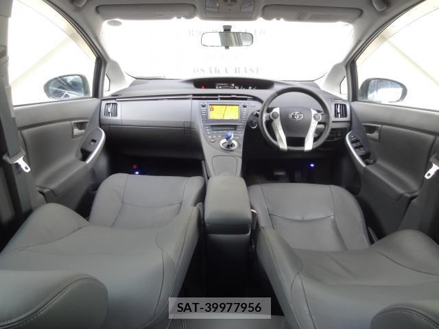 Toyota PRIUS 2010-04 8379467-2