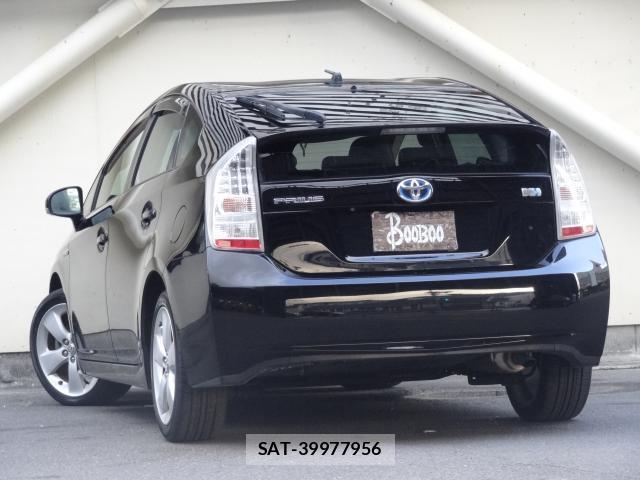 Toyota PRIUS 2010-04 8379467-4