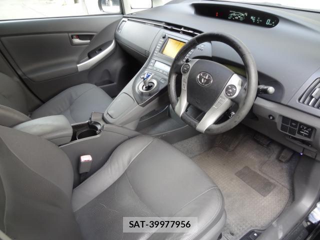 Toyota PRIUS 2010-04 8379467-9