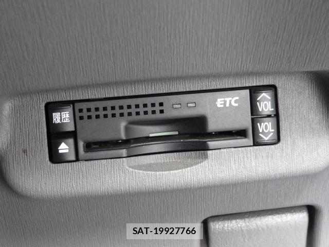 Toyota PRIUS 2010-08 8379469-8