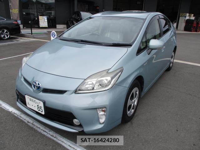 Toyota PRIUS 2015-01 8379634-4