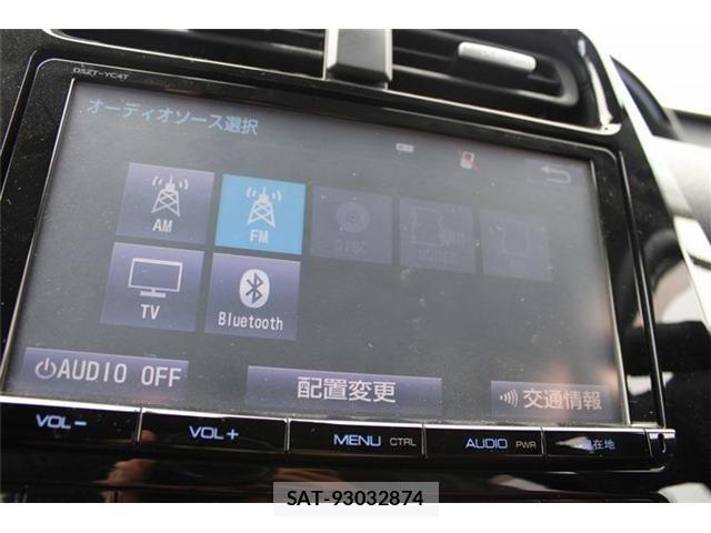 Toyota PRIUS 2015-12 8379715-3