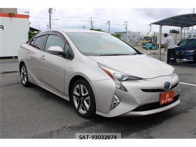 Toyota PRIUS 2015-12 8379715-7
