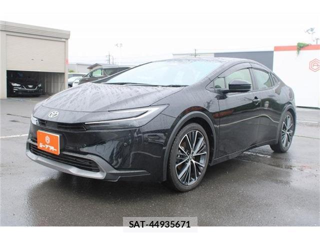 Toyota PRIUS 2023-06 8379727-11