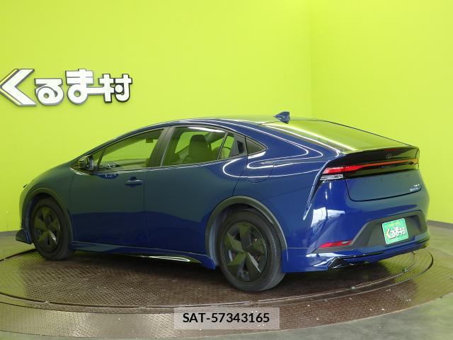 Toyota PRIUS 2023-04 8379765-16