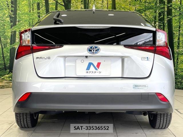 Toyota PRIUS 2020-11 8379939-14