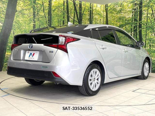Toyota PRIUS 2020-11 8379939-16
