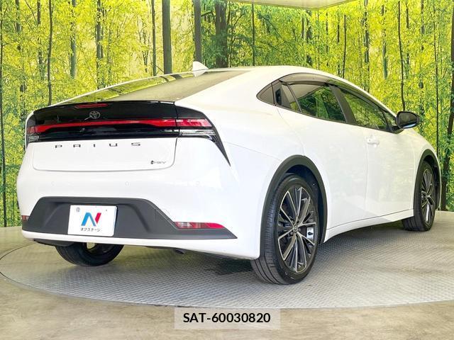 Toyota PRIUS 2024-04 8380044-16