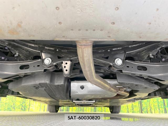 Toyota PRIUS 2024-04 8380044-18