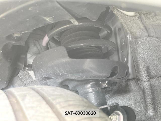 Toyota PRIUS 2024-04 8380044-19
