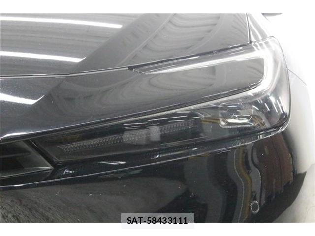 Toyota PRIUS 2023-03 8380085-13