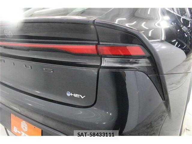 Toyota PRIUS 2023-03 8380085-16