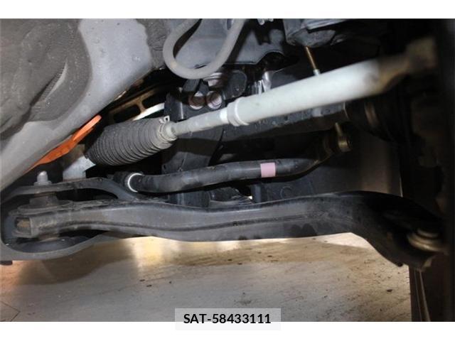 Toyota PRIUS 2023-03 8380085-17