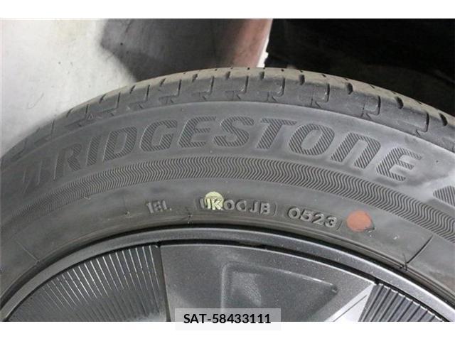 Toyota PRIUS 2023-03 8380085-18