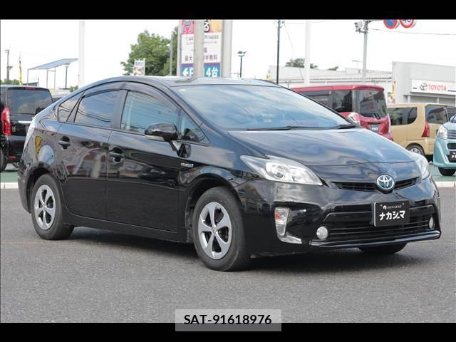 Toyota PRIUS 2014-05 8380149-3