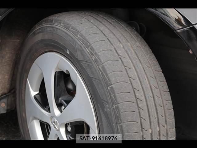 Toyota PRIUS 2014-05 8380149-5
