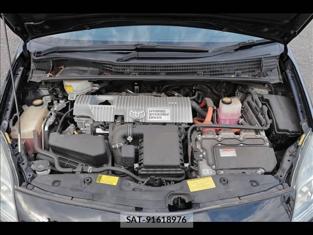 Toyota PRIUS 2014-05 8380149-6