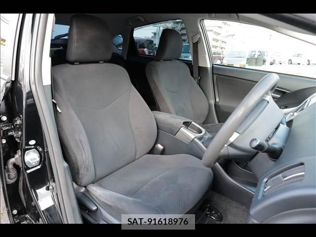 Toyota PRIUS 2014-05 8380149-9
