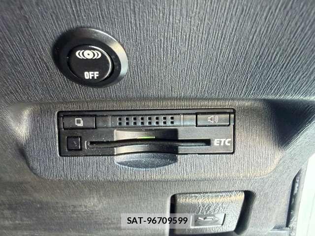 Toyota PRIUS 2013-09 8380169-7