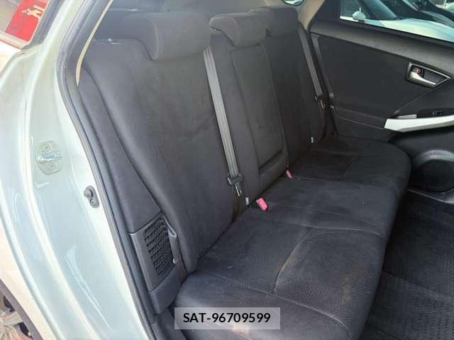Toyota PRIUS 2013-09 8380169-9