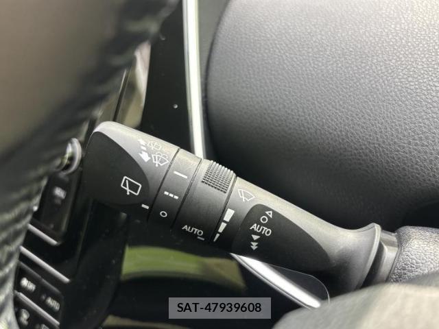 Toyota PRIUS 2017-11 8380174-15