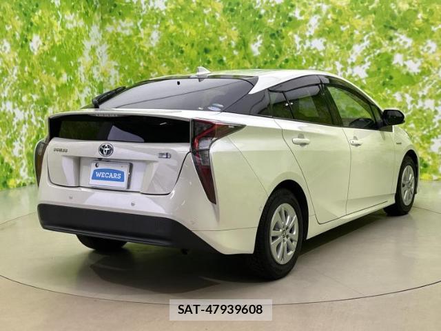 Toyota PRIUS 2017-11 8380174-2