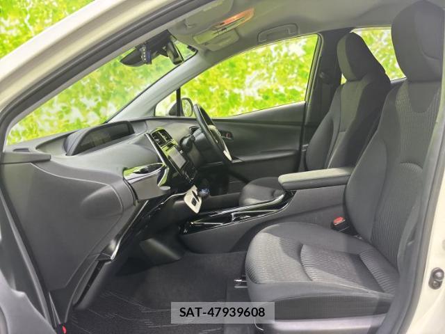 Toyota PRIUS 2017-11 8380174-5