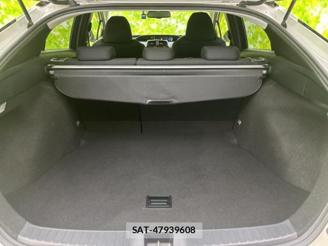Toyota PRIUS 2017-11 8380174-7