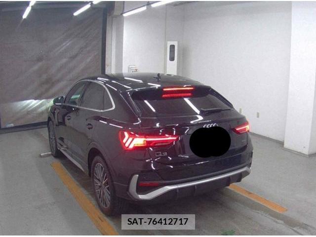 Audi Q3 2021-10 8379195-1