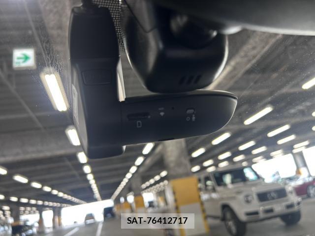 Audi Q3 2021-10 8379195-15