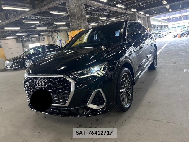 Audi Q3 2021-10 8379195-6