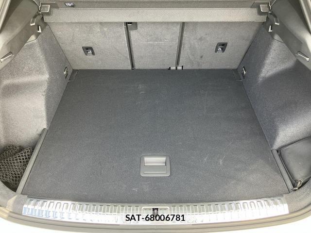 Audi Q3 2024-12 8379644-15