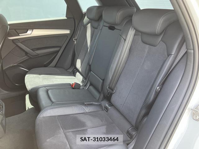 Audi Q5 2022-12 8379643-14