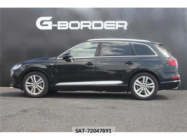 Audi Q7 2018-06 8379729-11