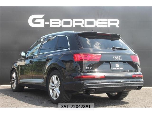 Audi Q7 2018-06 8379729-12