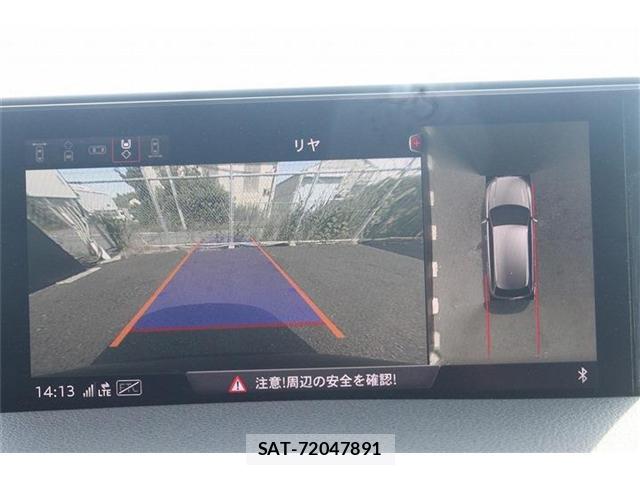 Audi Q7 2018-06 8379729-3