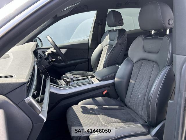 Audi Q8 2022-06 8379645-13