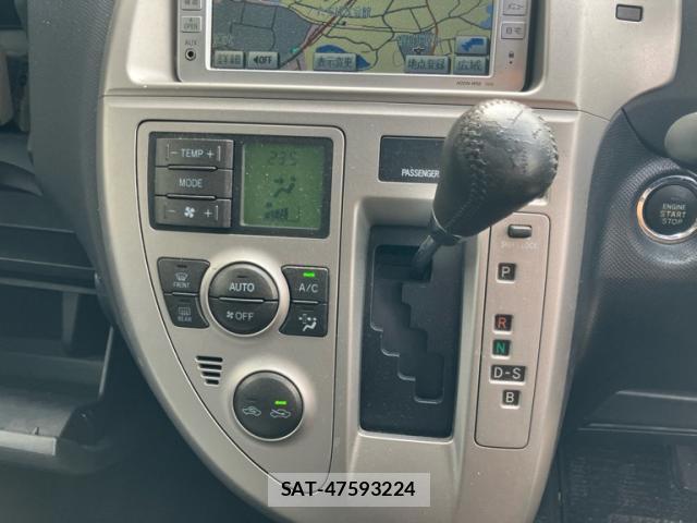 Toyota RACTIS 2008-07 8378988-15