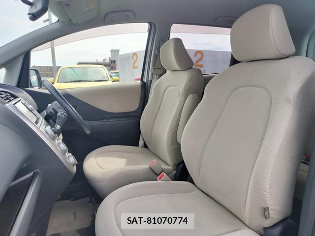 Toyota RACTIS 2010-02 8379214-12