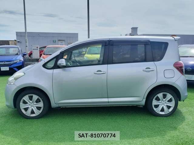 Toyota RACTIS 2010-02 8379214-14