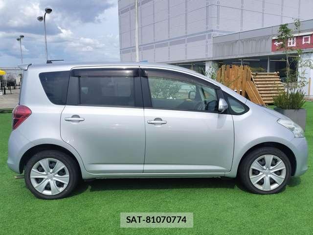 Toyota RACTIS 2010-02 8379214-17