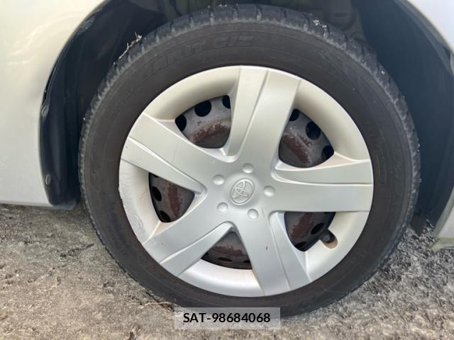 Toyota RACTIS 2011-09 8379828-12