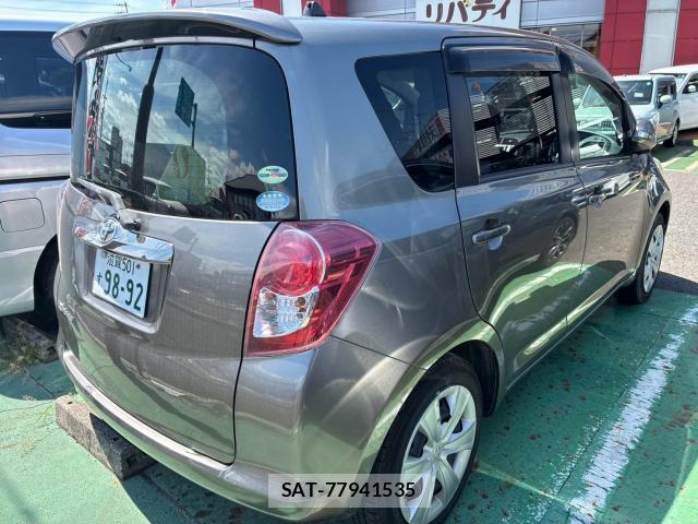 Toyota RACTIS 2008-03 8379864-1