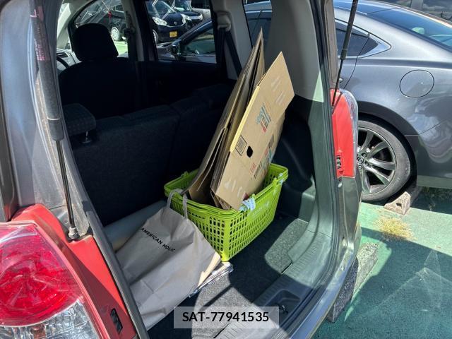 Toyota RACTIS 2008-03 8379864-18