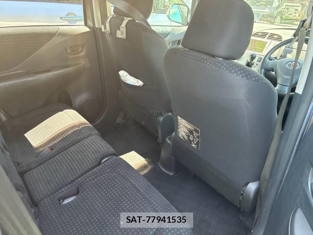 Toyota RACTIS 2008-03 8379864-5