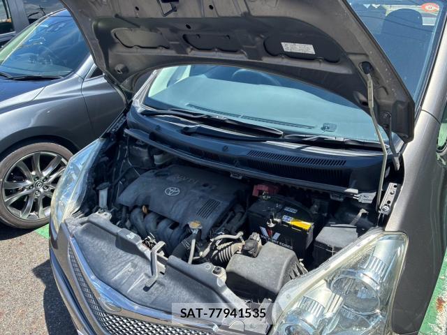 Toyota RACTIS 2008-03 8379864-7