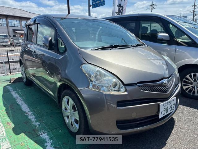 Toyota RACTIS 2008-03 8379864-8