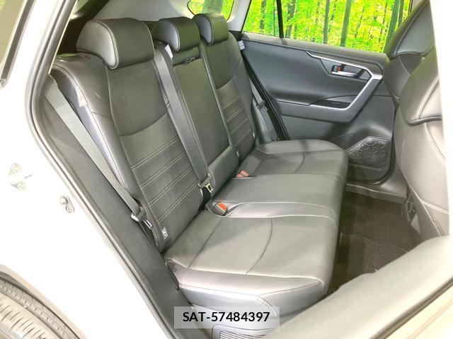 Toyota RAV4 2023-12 8378570-8